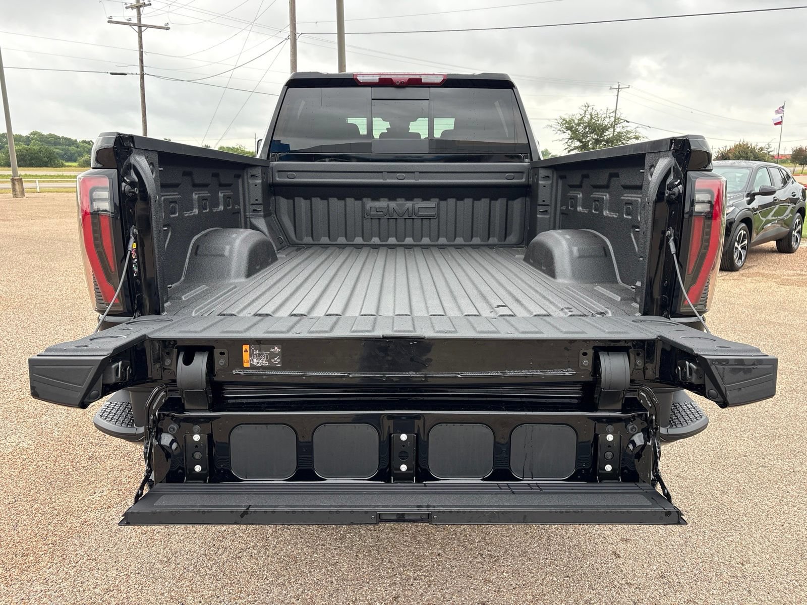 New 2026 GMC Sierra 2500 AT4 w/ AT4 Premium Plus Package AWD/4WD image 34