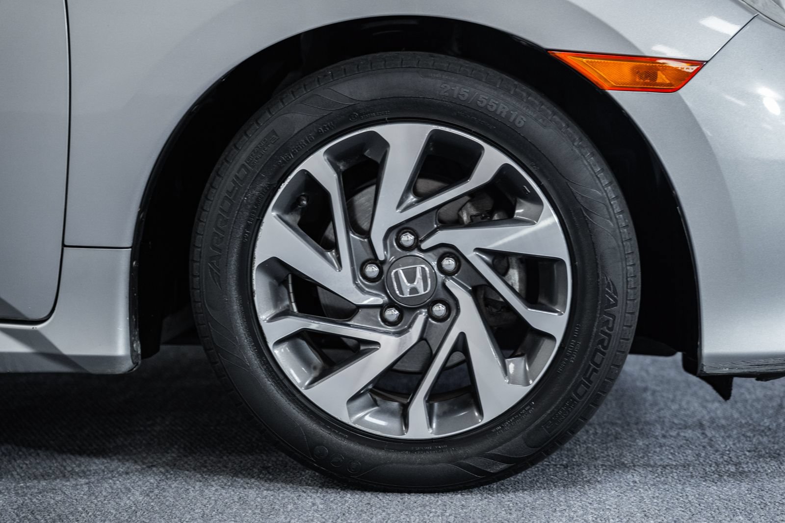 Used 2018 Honda Civic EX image 11