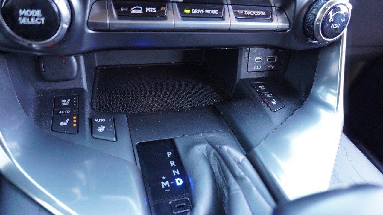 Used 2023 Lexus LX 600 4WD w/ Appearance Package image 19