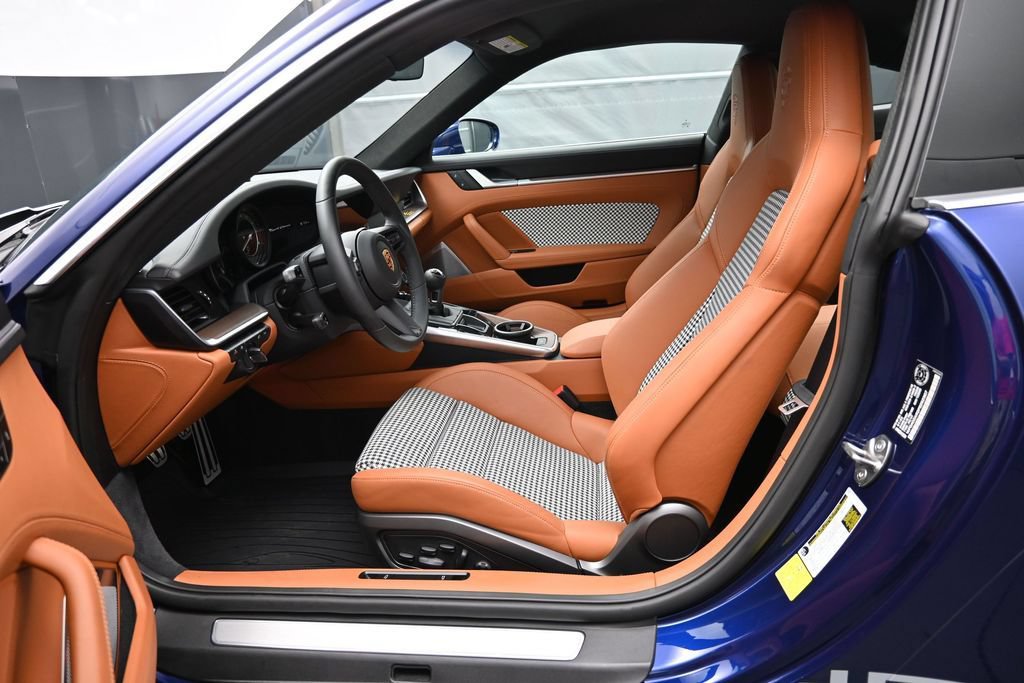 Used 2023 Porsche 911 Sport Classic RWD image 5
