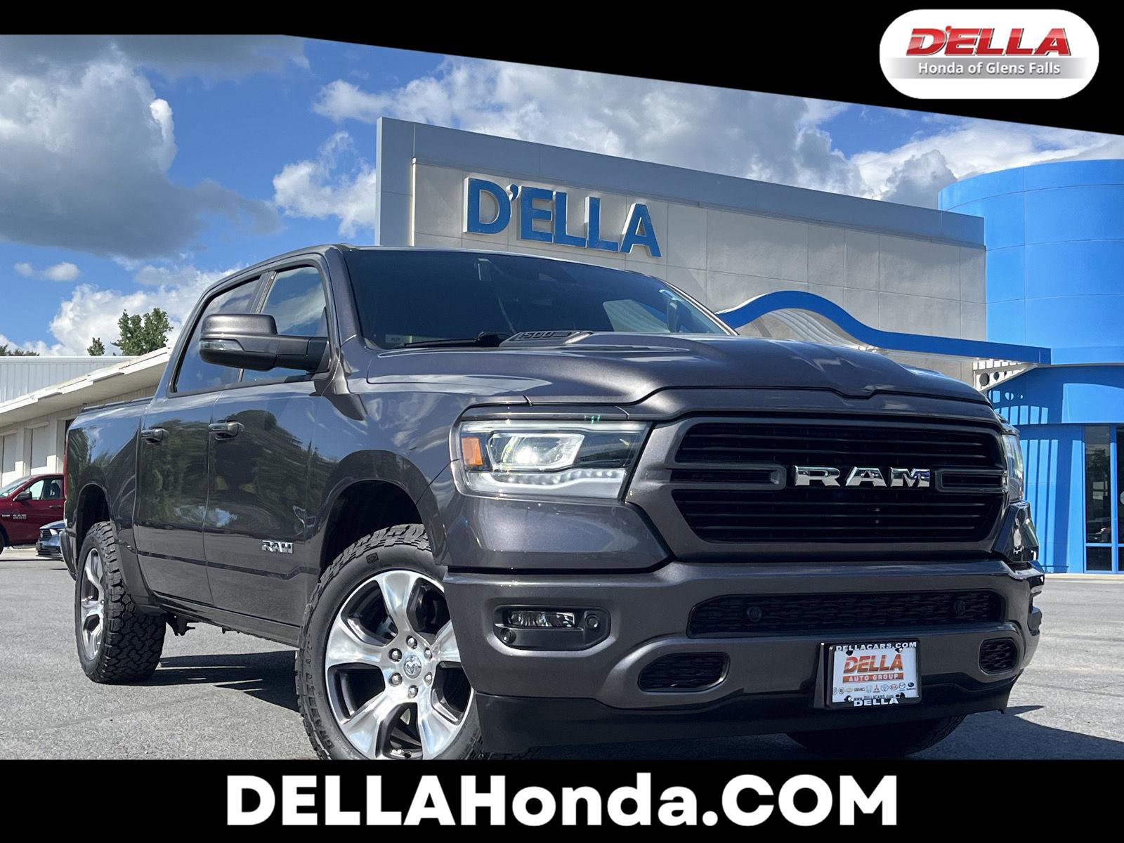 Used 2024 RAM 1500 Laramie AWD/4WD image 1