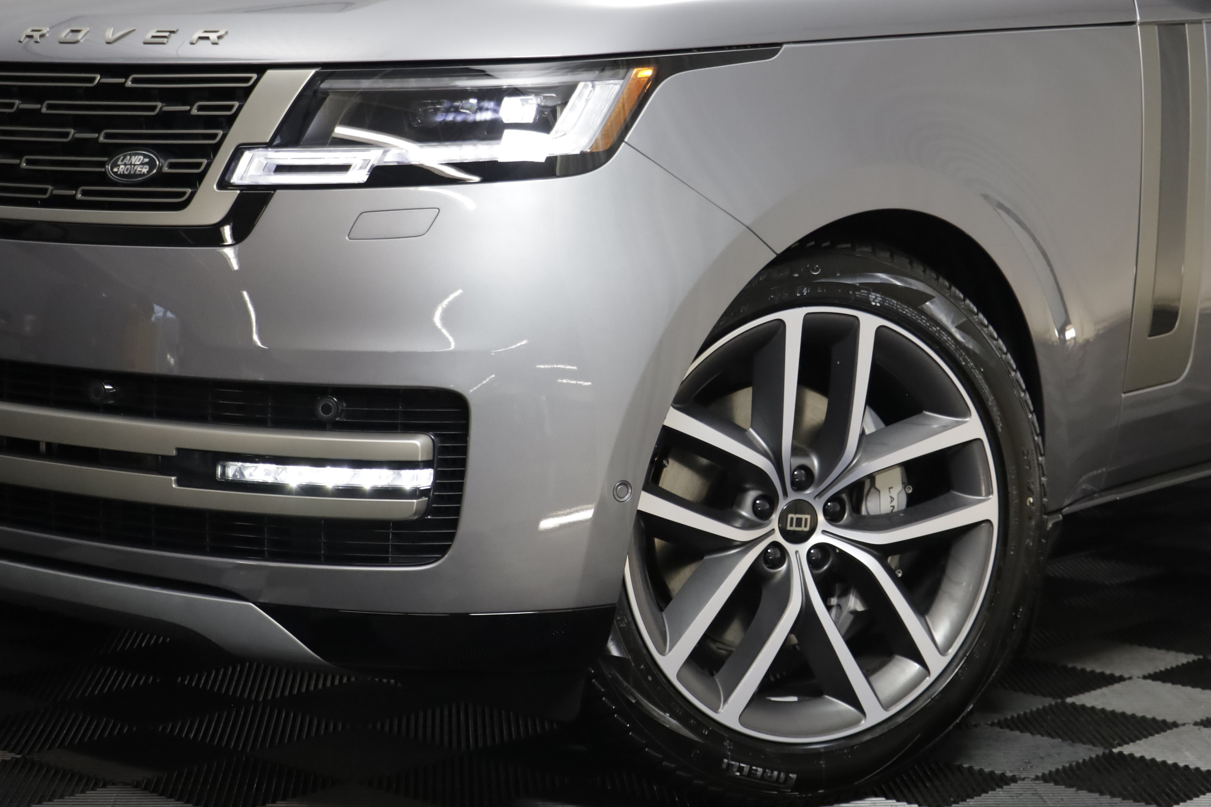 New 2027 Land Rover Range Rover SE AWD/4WD image 4