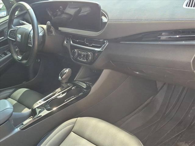 Used 2024 Buick Envista Sport Touring w/ Convenience I Package FWD image 20