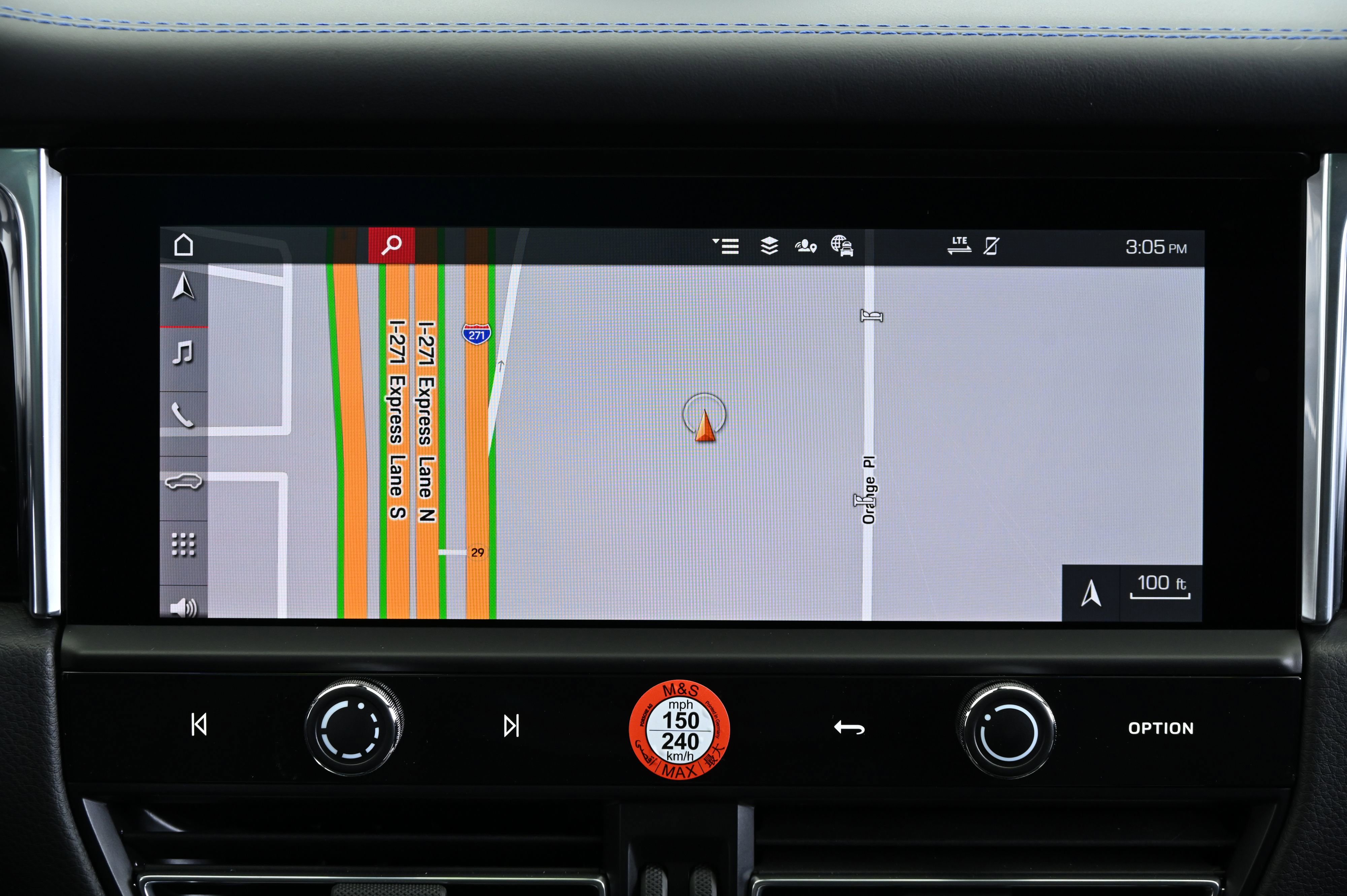 Certified 2025 Porsche Macan image 41