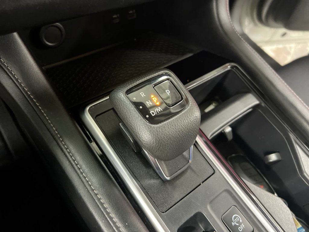 Used 2023 Nissan Pathfinder SV FWD image 17