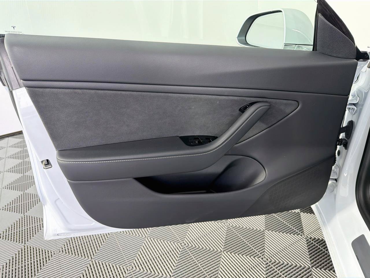 Used 2019 Tesla Model 3 Standard Range Plus RWD image 19