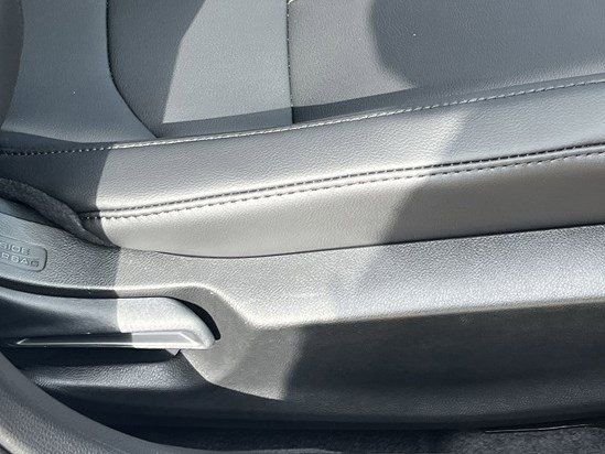 New 2026 Acura Integra FWD image 30
