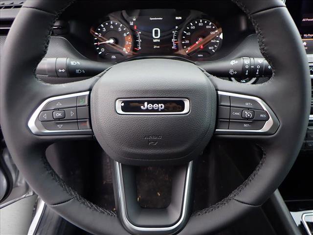 New 2026 Jeep Compass Latitude image 14