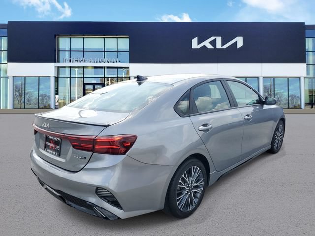 Used 2023 Kia Forte GT-Line w/ GT-Line Premium Package FWD image 4