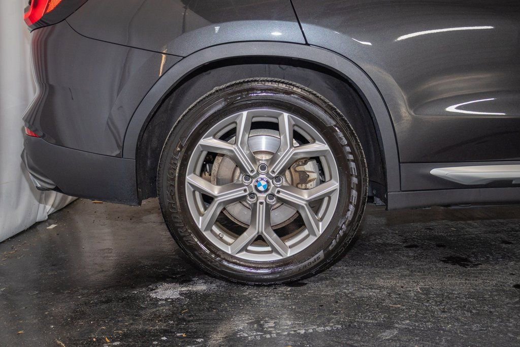 Used 2023 BMW X3 xDrive30i w/ Premium Package image 6