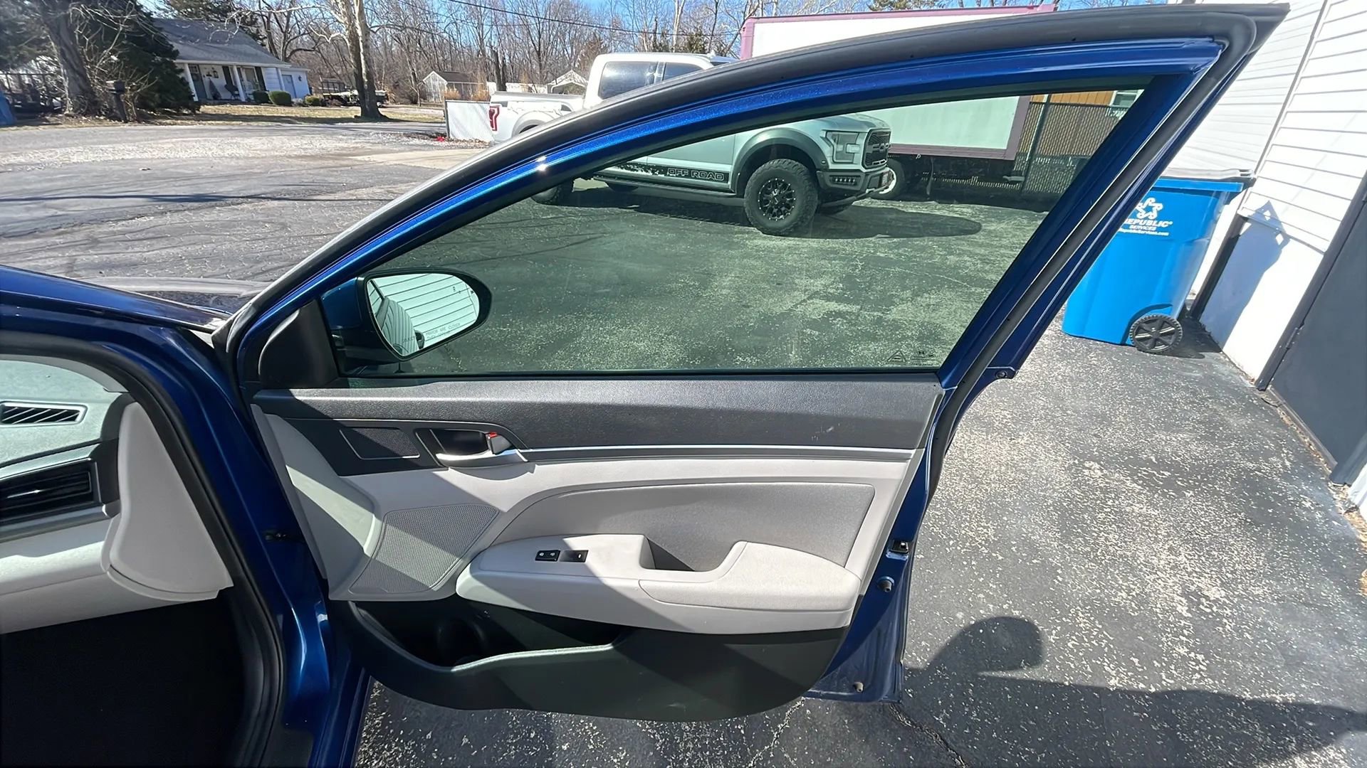 Used 2020 Hyundai Elantra Value Edition w/ Cargo Package (C1) image 29