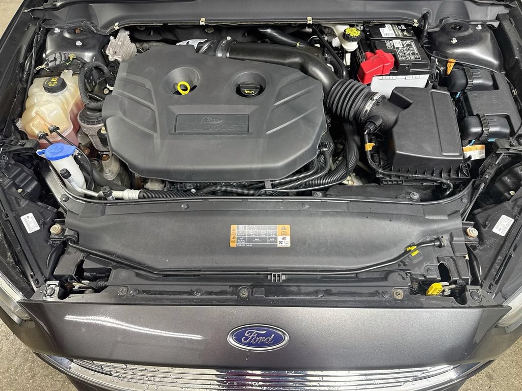 Used 2016 Ford Fusion SE w/ Equipment Group 201A FWD image 27