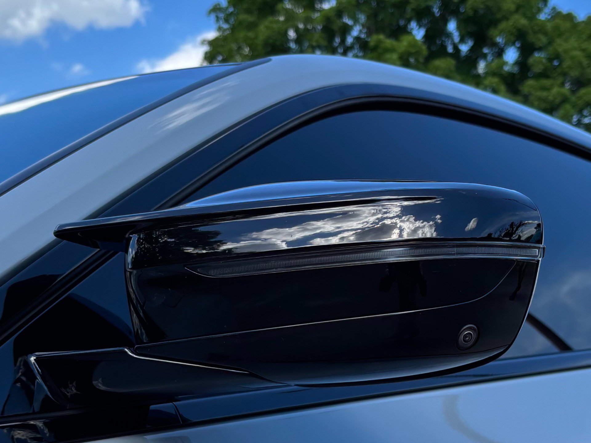 Used 2021 BMW M4 Coupe w/ Executive Package RWD image 41