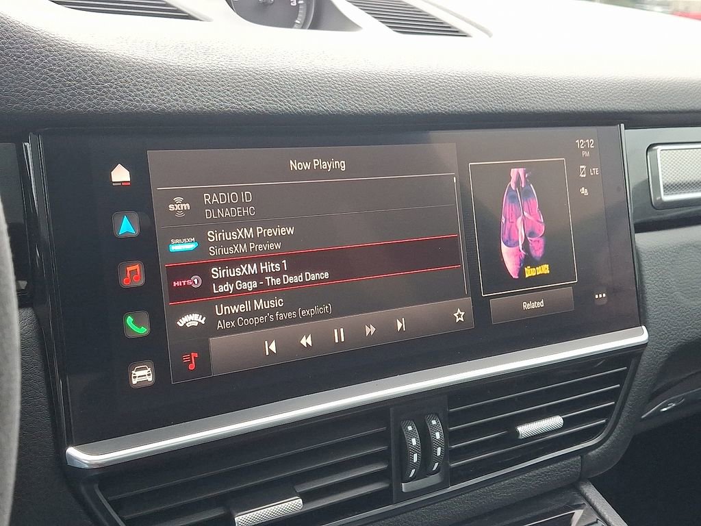 Used 2023 Porsche Cayenne Coupe image 21