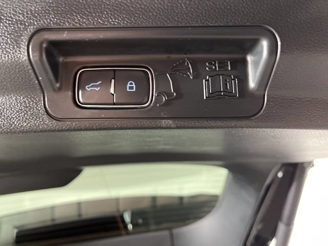 Certified 2024 Ford Explorer XLT w/ Equipment Group 202A RWD image 46