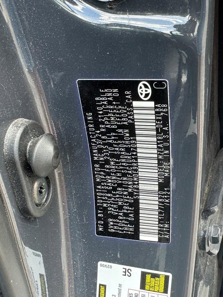 Used 2024 Toyota Corolla LE FWD image 27