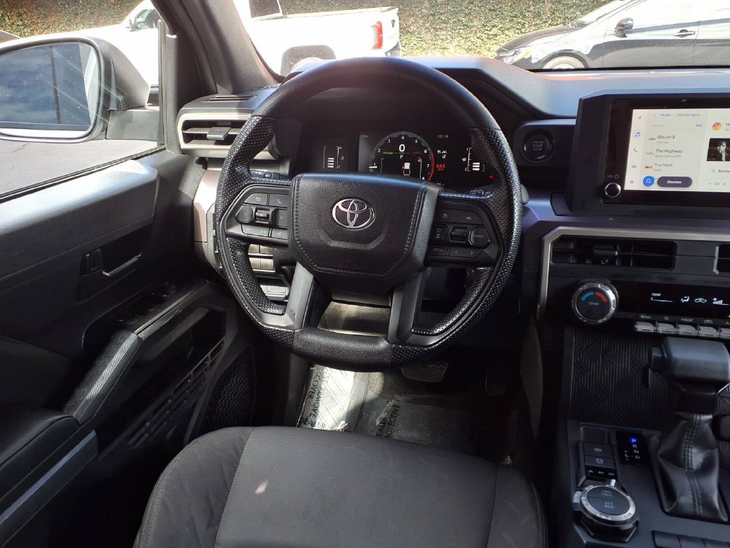 Used 2025 Toyota Tacoma SR5 AWD/4WD image 23