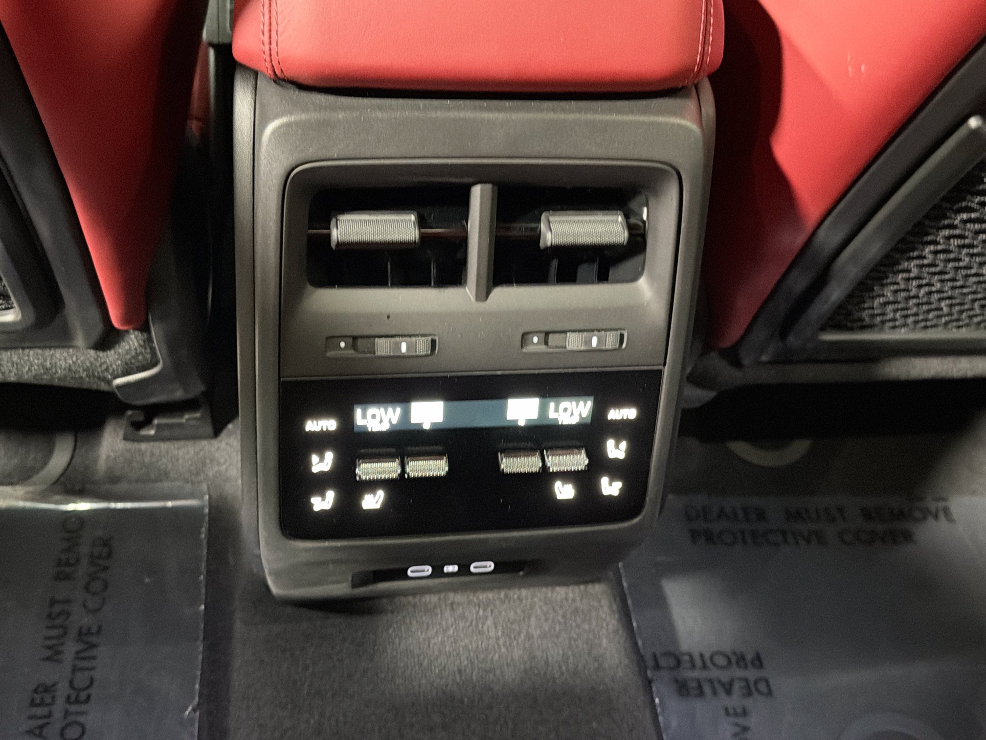 Certified 2026 Porsche Macan Electric RWD image 21