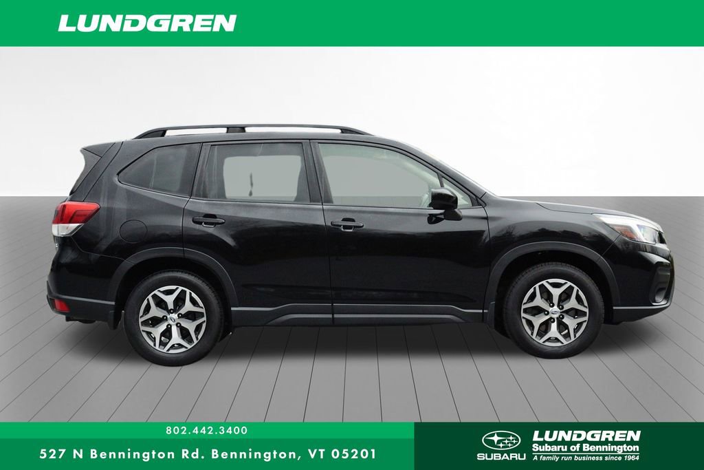 Used 2020 Subaru Forester Premium image 2