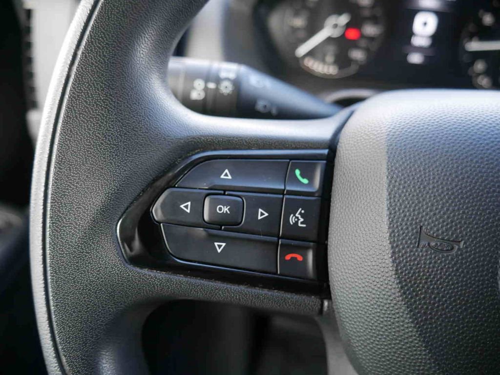 Used 2025 RAM ProMaster 2500 w/ Convenience Group image 38