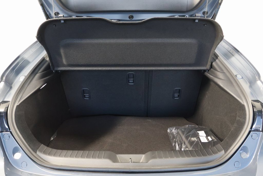 New 2026 MAZDA MAZDA3 Hatchback w/Premium Plus Pkg AWD/4WD image 8