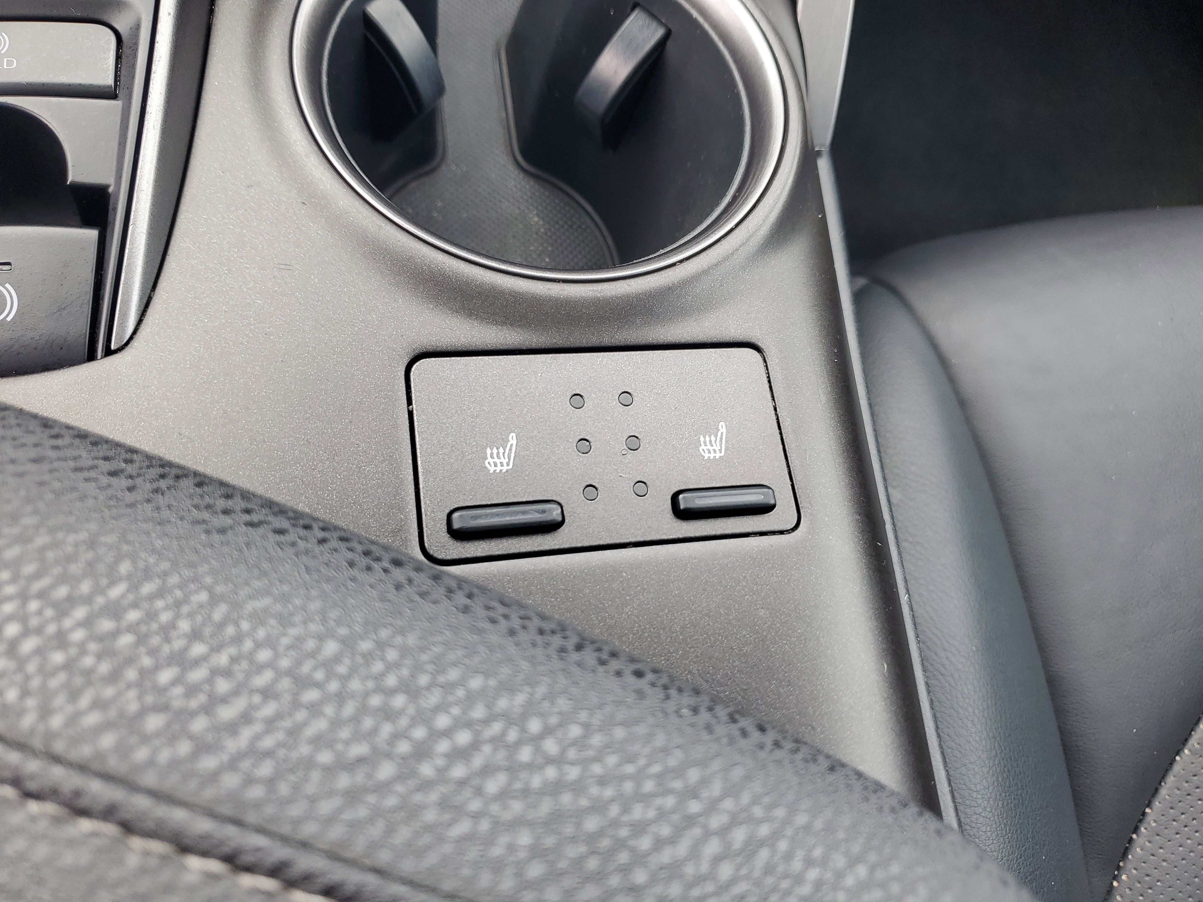 Used 2022 Toyota Camry XSE image 25