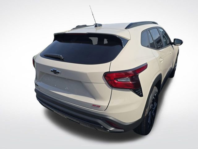 New 2026 Chevrolet Trax RS w/ Sunroof Package FWD image 6