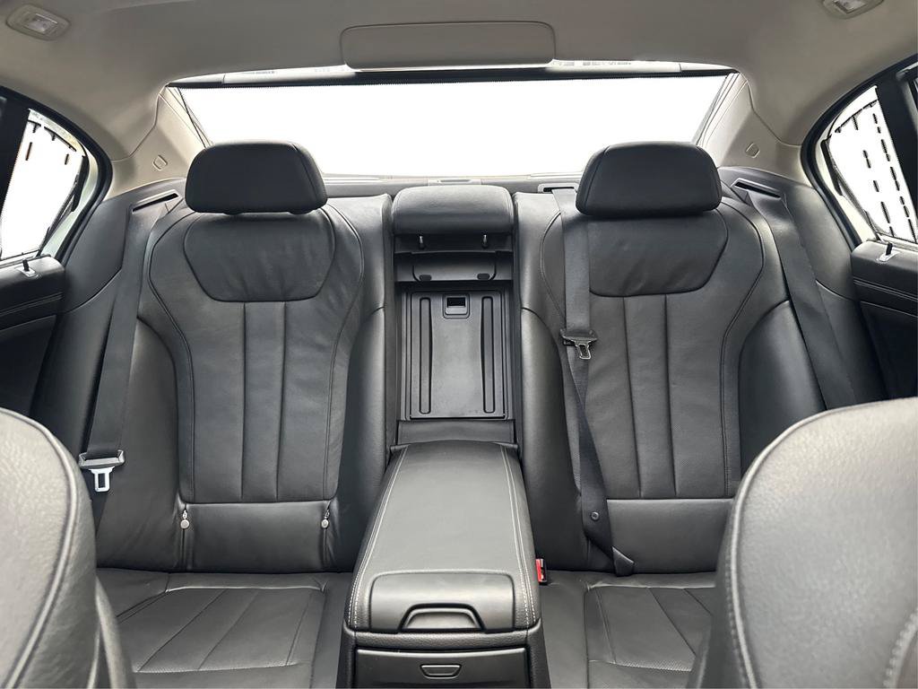 Used 2016 BMW 740i RWD image 15