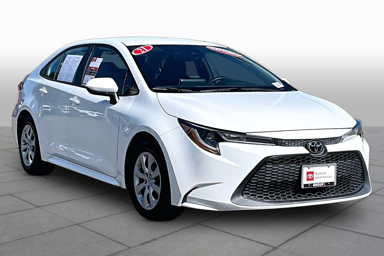 Certified 2021 Toyota Corolla LE FWD image 2
