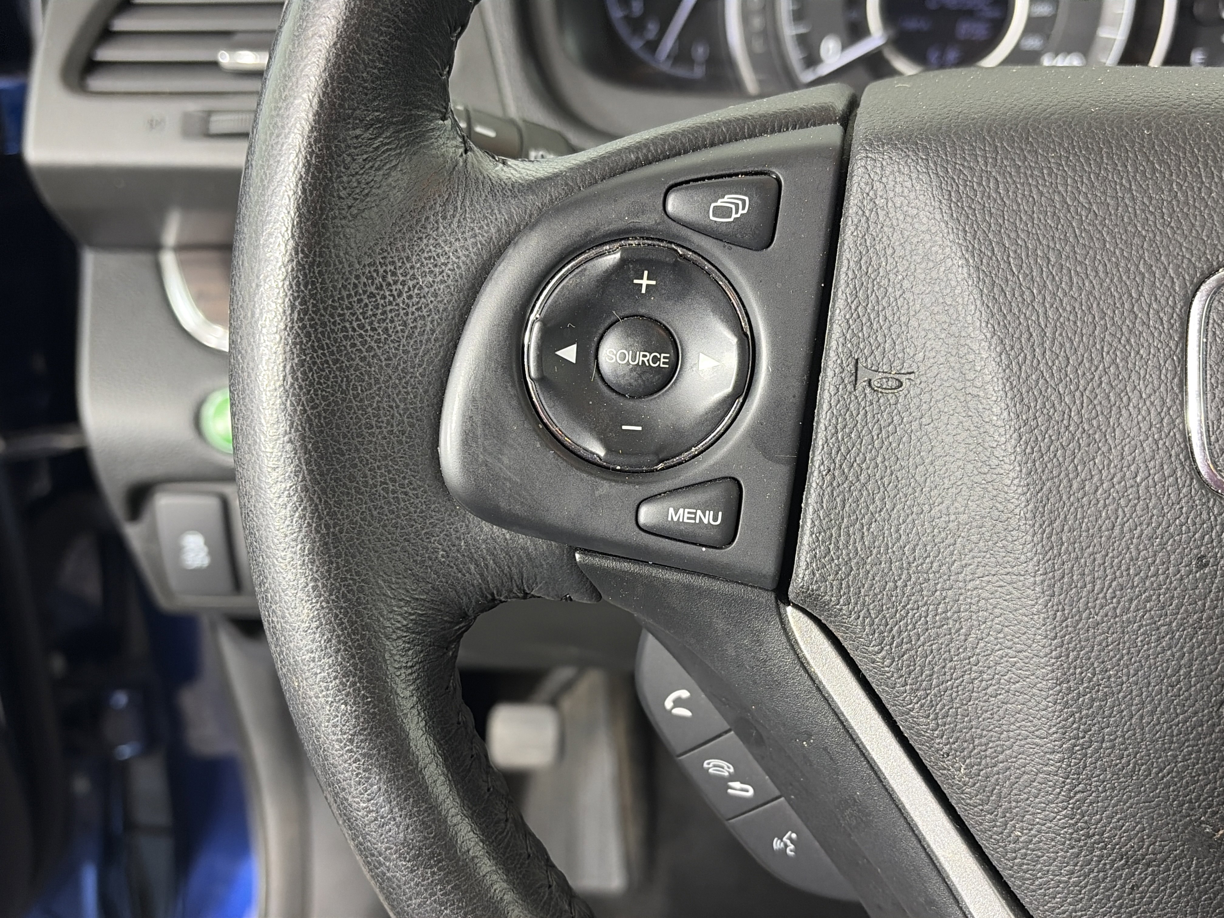 Used 2015 Honda CR-V EX-L image 26