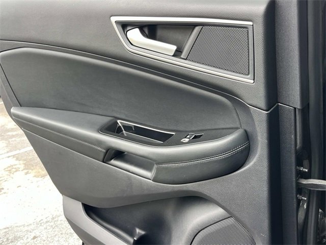 Used 2019 Ford Edge SEL w/ Equipment Group 201A image 19
