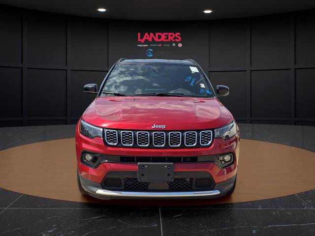 Used 2025 Jeep Compass Limited AWD/4WD image 4