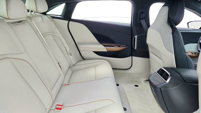 Used 2024 Lucid Air Pure RWD image 24