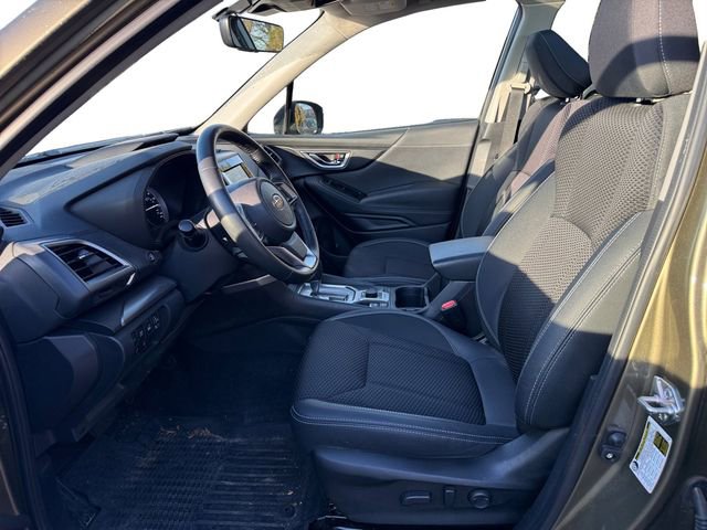 Used 2023 Subaru Forester Premium image 9