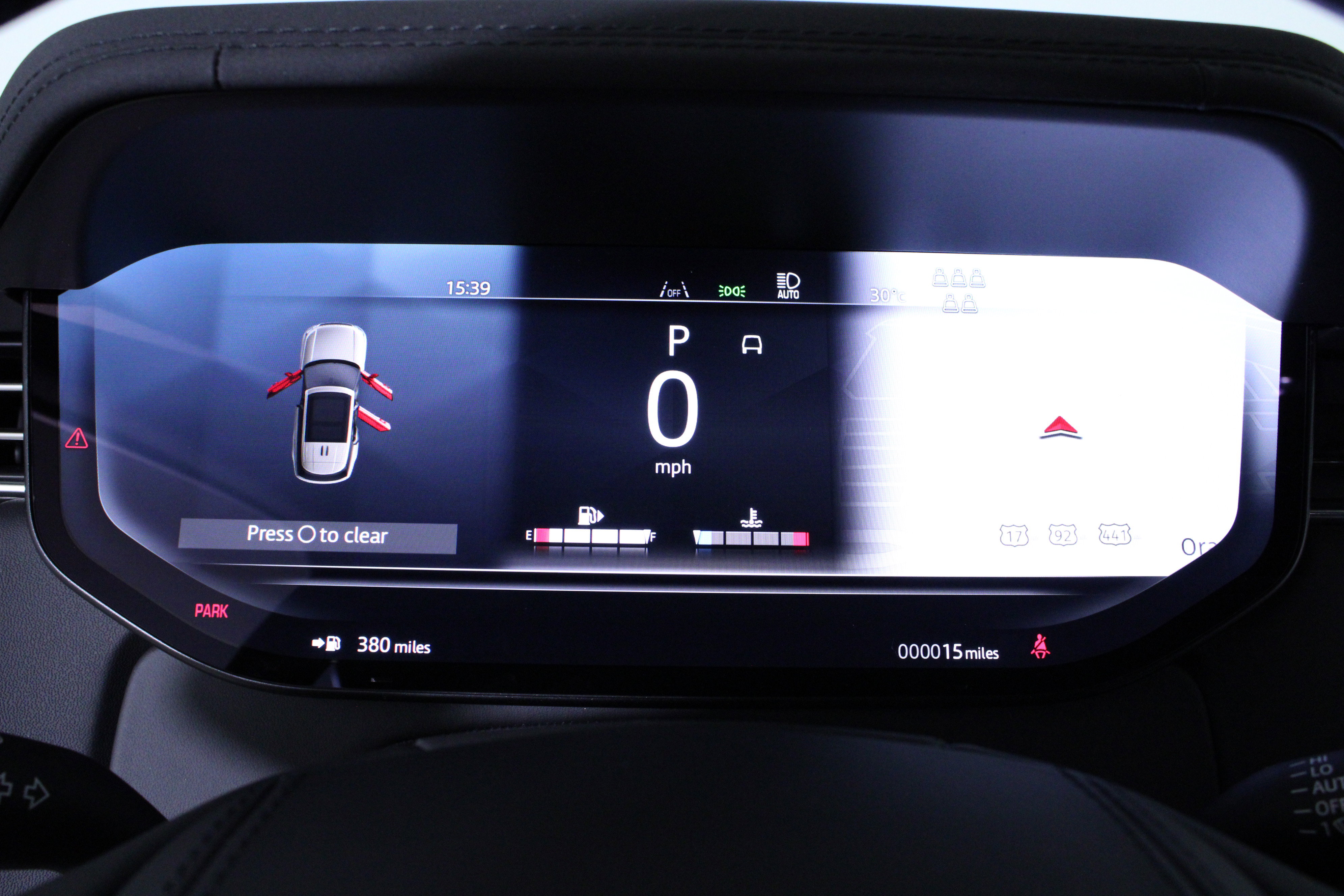 New 2026 Land Rover Range Rover Long Wheelbase SE image 18