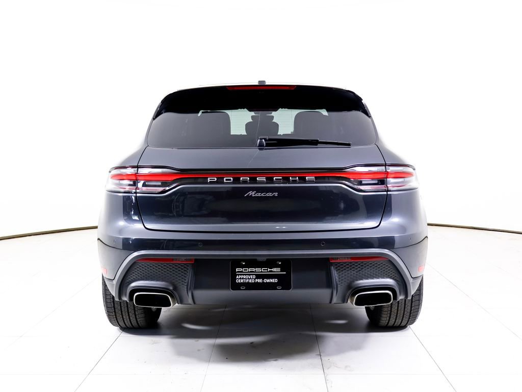 Certified 2025 Porsche Macan AWD/4WD image 33