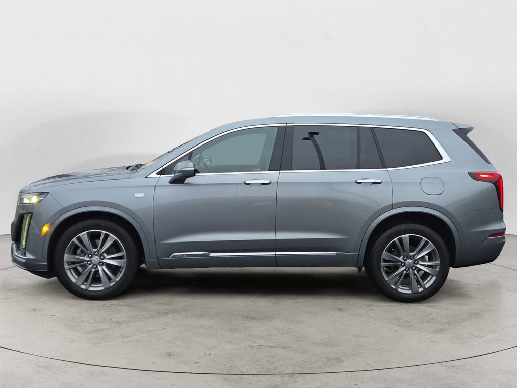 Used 2023 Cadillac XT6 Premium Luxury image 2