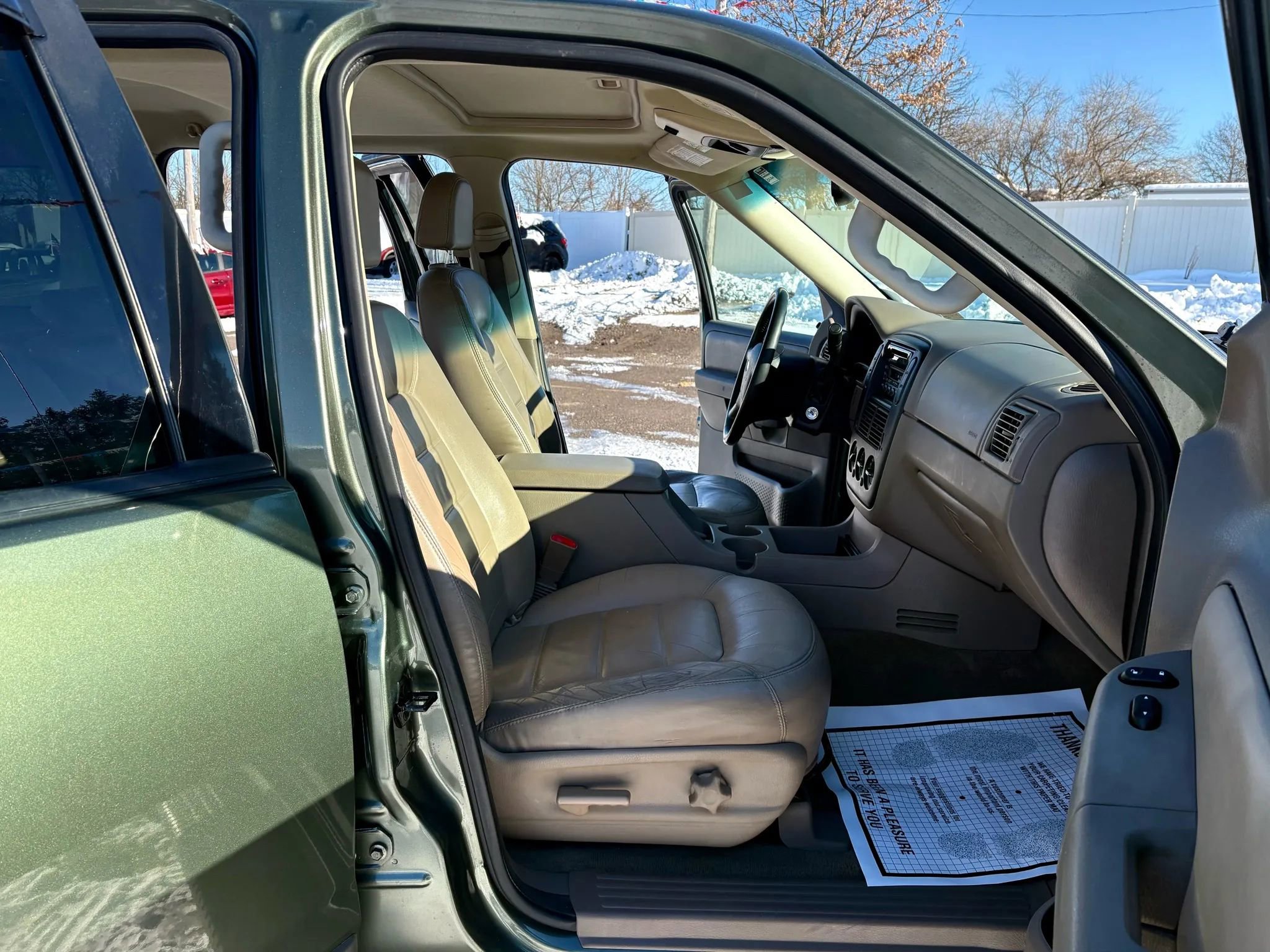 Used 2002 Ford Explorer XLT image 29