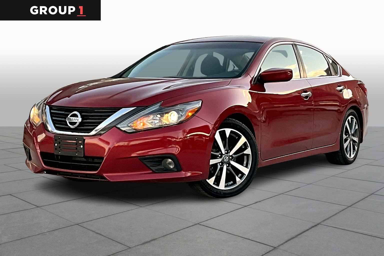 Used 2017 Nissan Altima 2.5 SR image 1