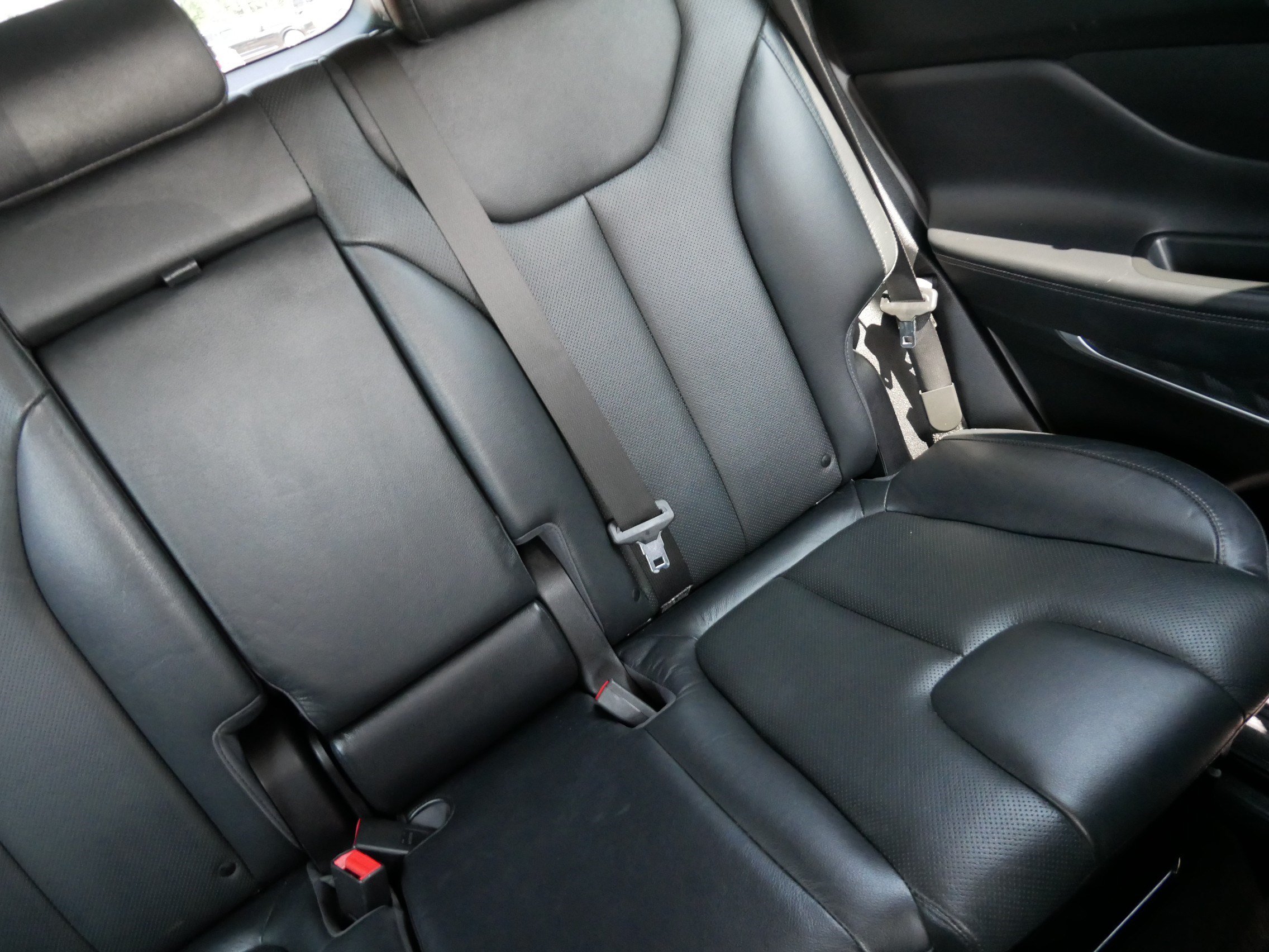 Used 2019 Hyundai Santa Fe AWD image 14