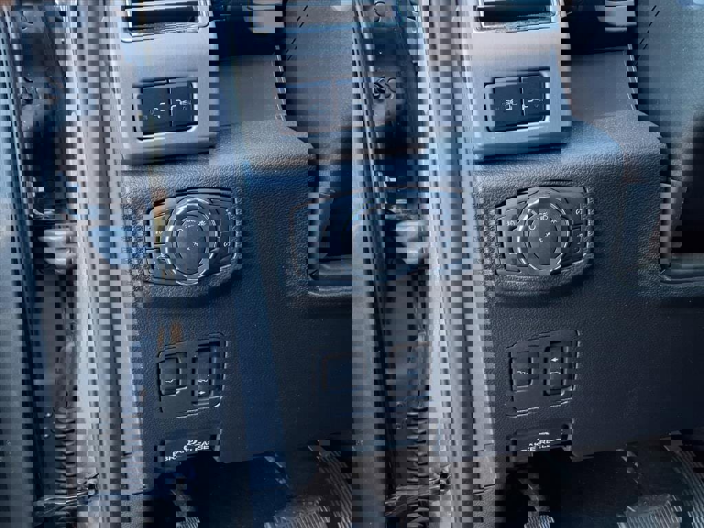 Used 2021 Ford F450 Platinum w/ FX4 Off-Road Package image 18