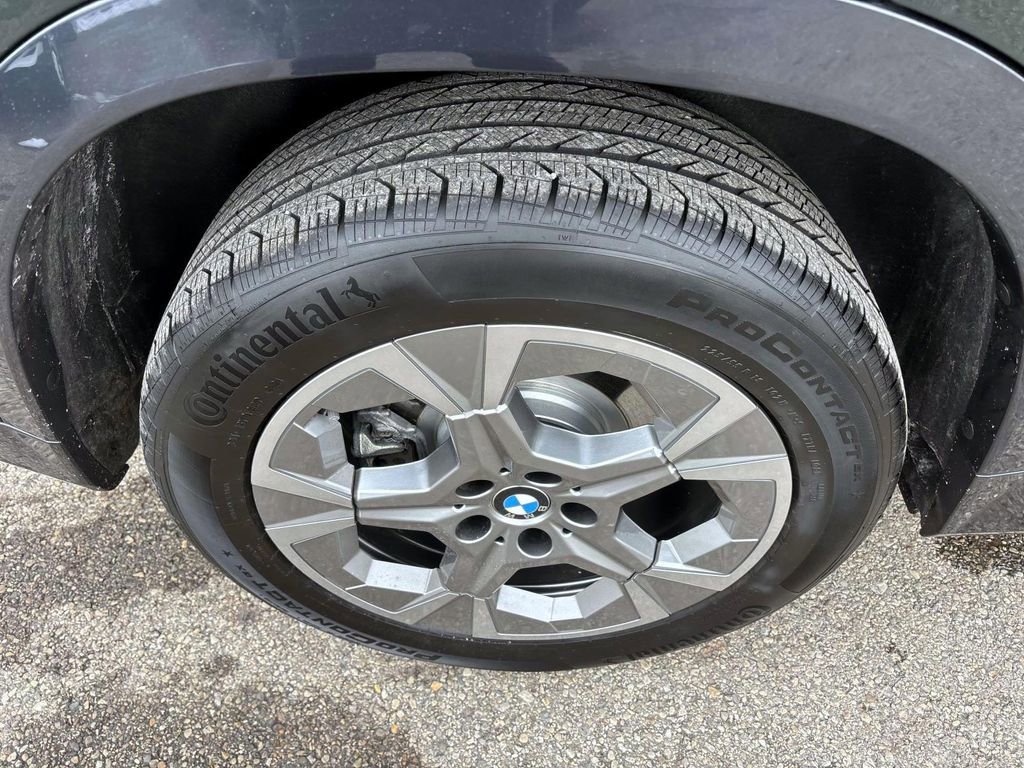 Used 2025 BMW X1 xDrive28i w/ Premium Package image 10