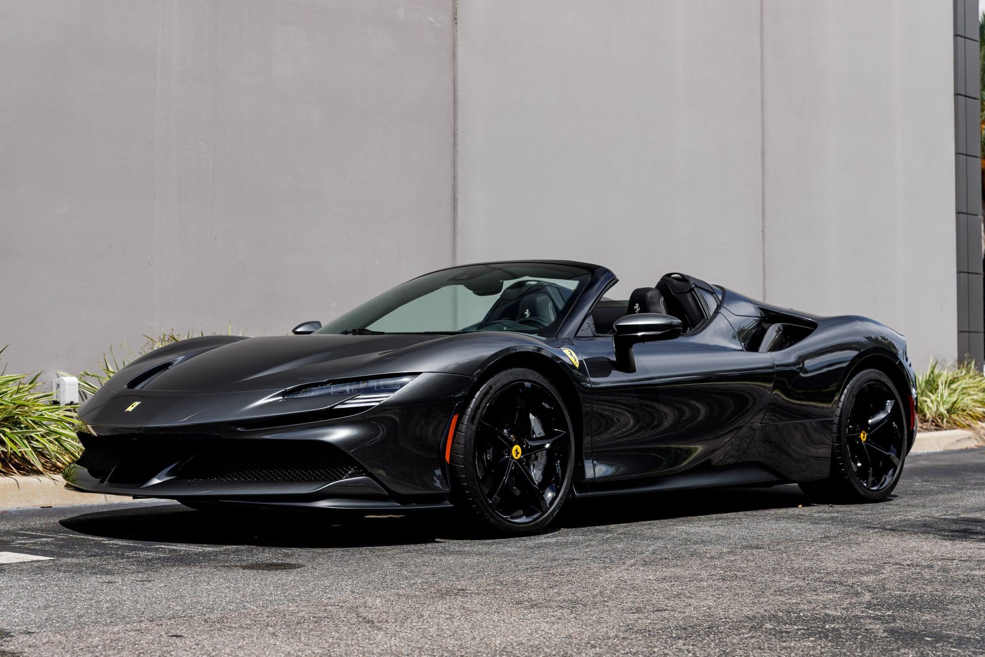 Used 2024 Ferrari SF90 Spider AWD/4WD image 41