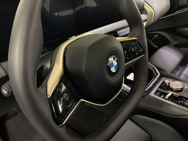 Certified 2025 BMW X3 xDrive30i w/ Premium Package AWD/4WD image 19