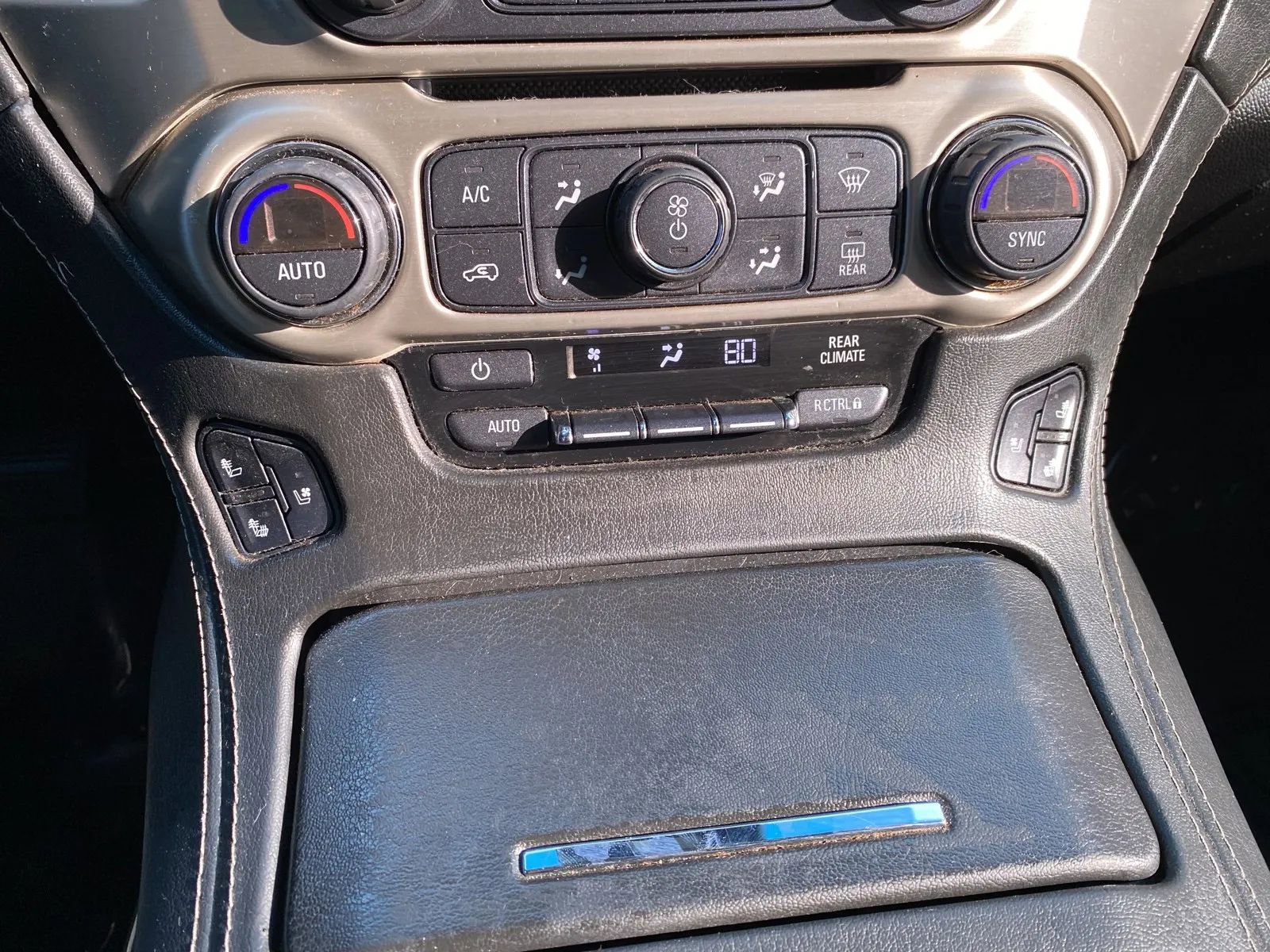 Used 2017 GMC Yukon XL Denali w/ Open Road Package image 18