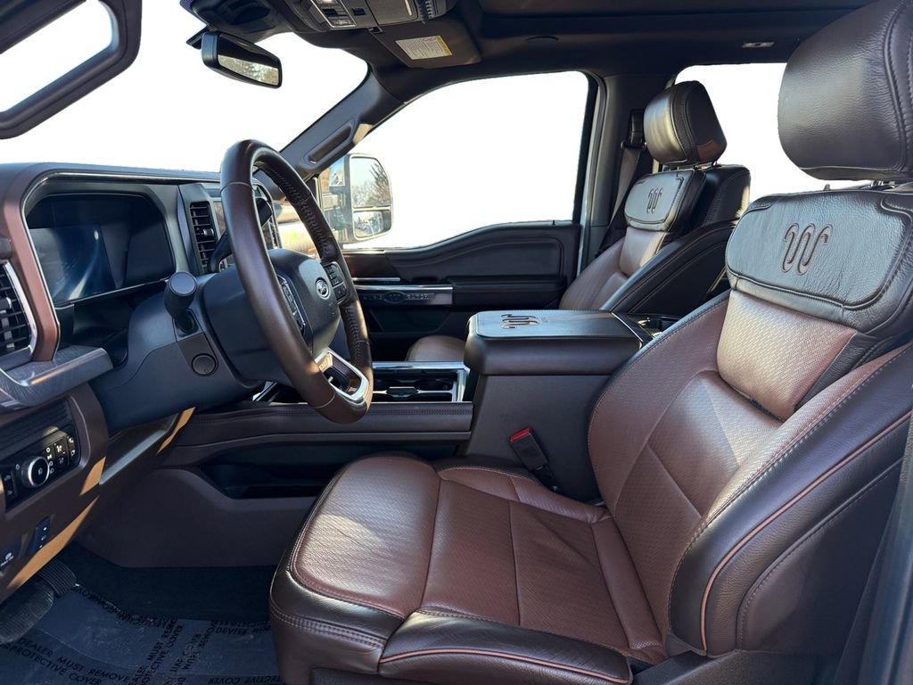 Used 2025 Ford F350 King Ranch w/ Chrome Package image 11