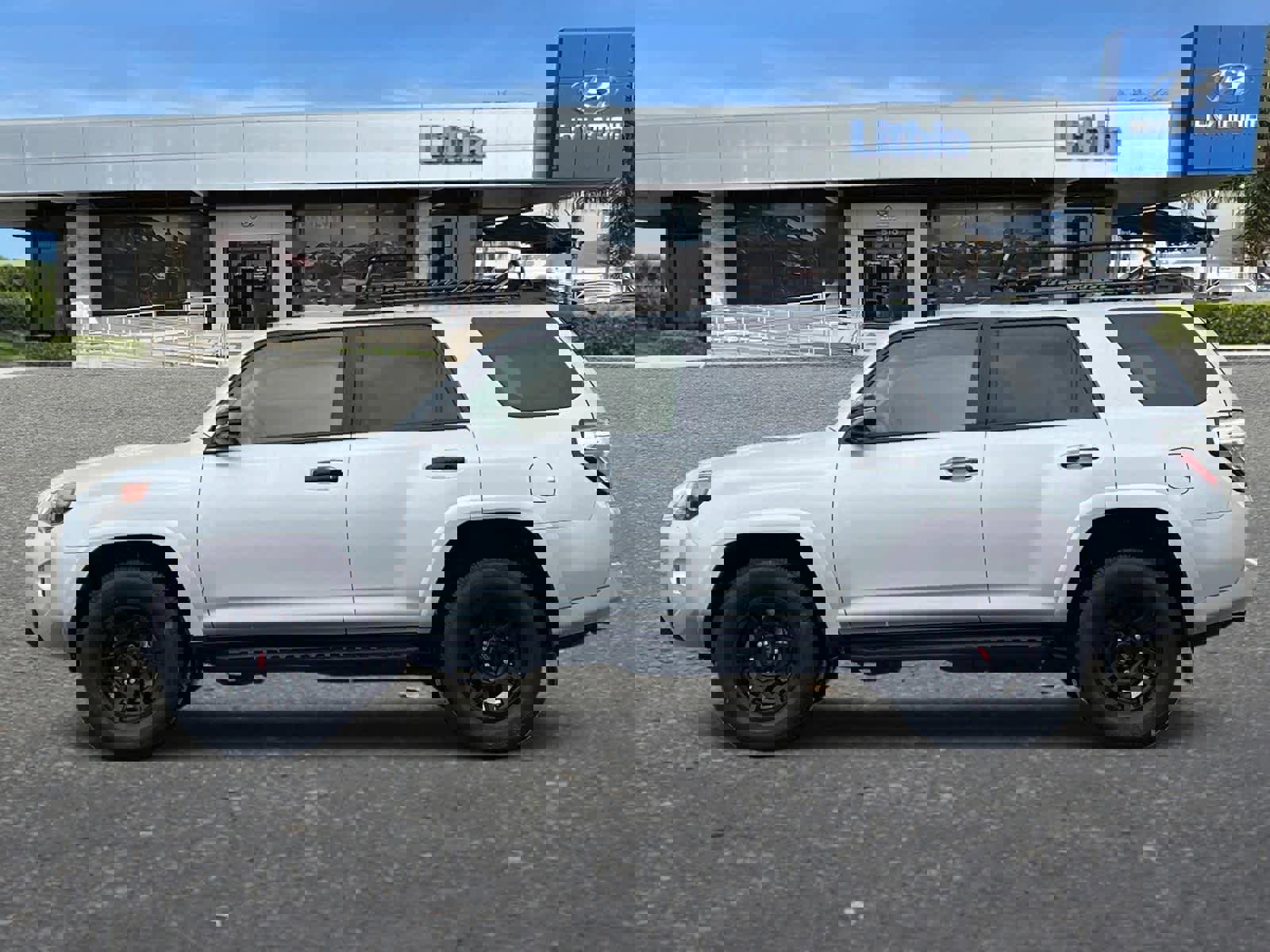 Used 2021 Toyota 4Runner Venture w/ Moonroof Package image 6