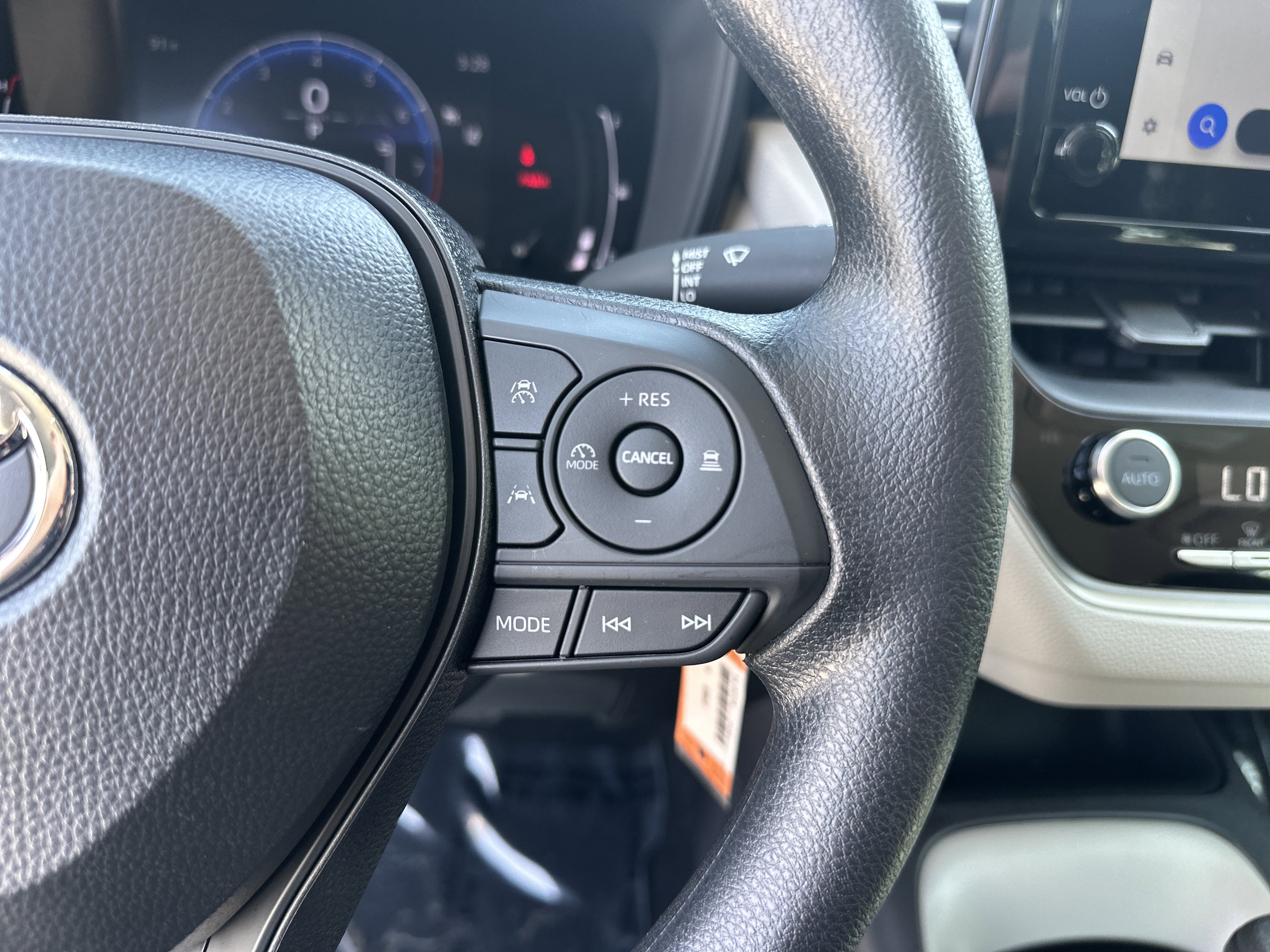 Used 2026 Toyota Corolla LE FWD image 20