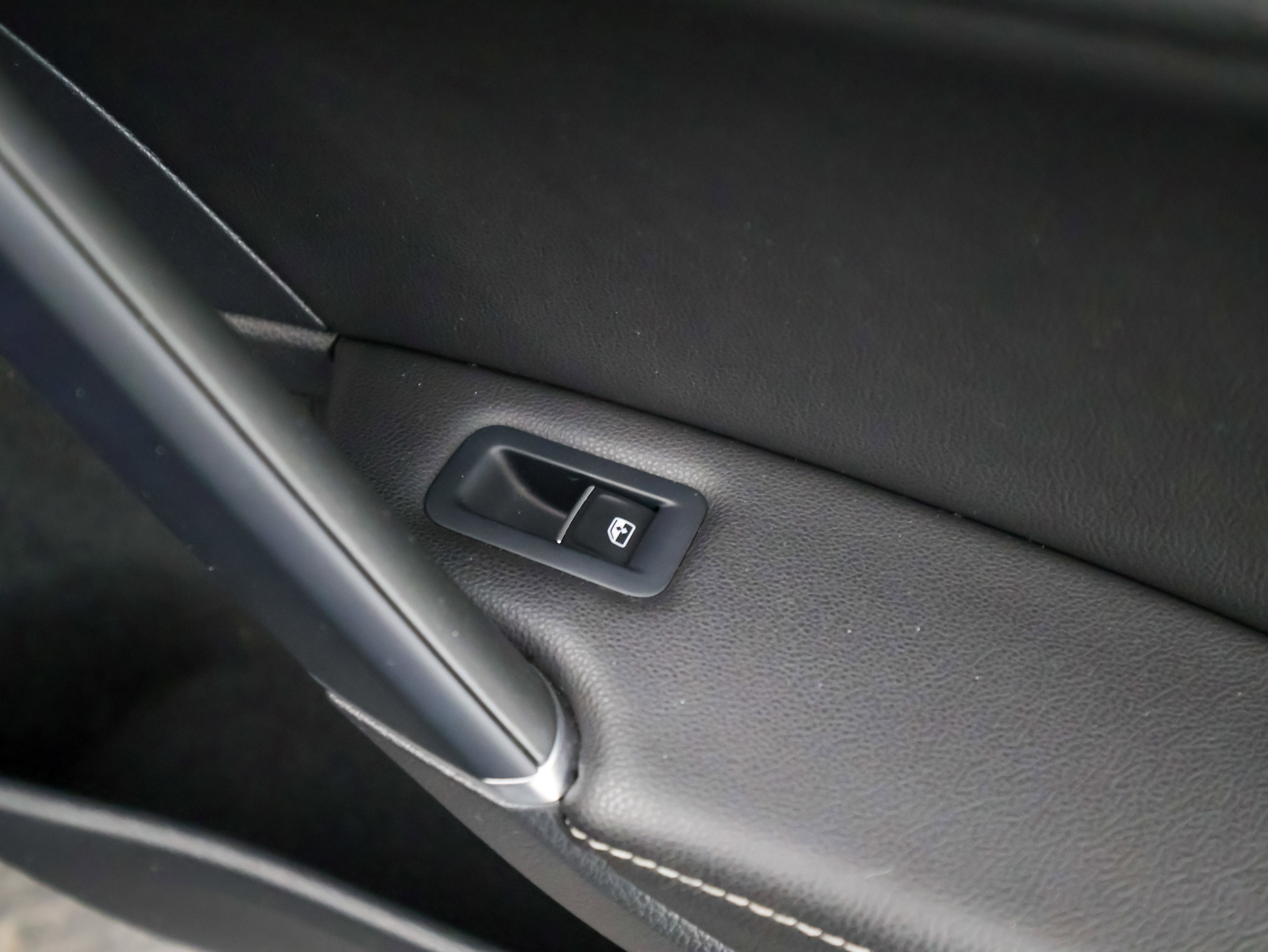 Used 2019 Volkswagen Golf R 4-Door image 48