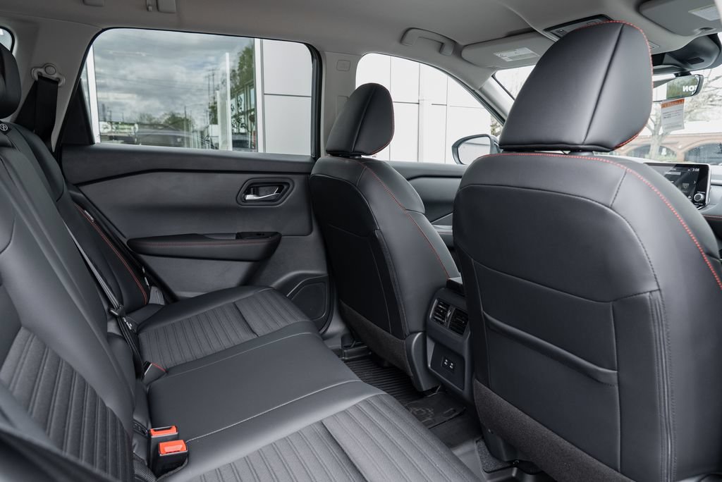 New 2026 Nissan Rogue SV AWD/4WD image 25
